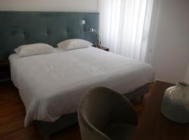 Guest House Eça - Centro Histórico Leiria，位于莱里亚的酒店