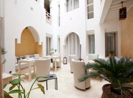 达玛亚摩洛哥传统庭院住宅，位于索维拉的酒店