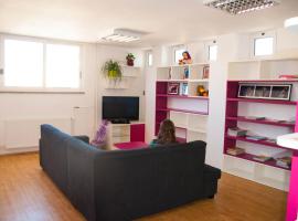 Split Summer Budget Rooms