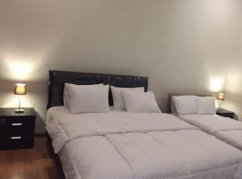 Red Island Bamboo Villas，位于Pasanggaran的酒店