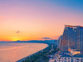Sanya Rock Platinum Seaview Hotel，位于三亚的酒店