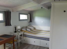 La THIBAUDIERE Tilleul，位于Châlus的酒店