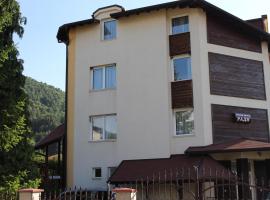 Hotel Radi，位于萨帕雷瓦巴尼亚的酒店