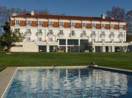 堡萨达圣克里斯蒂娜酒店，位于新孔代沙的酒店