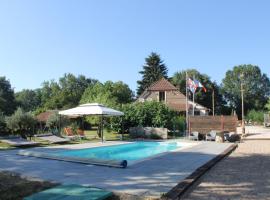 La Petite Ferme du Marais，位于Saint-Germain-du-Bois的山林小屋