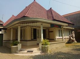 Doeloerkoe Homestay，位于梭罗Kampung Batik Kauman附近的酒店