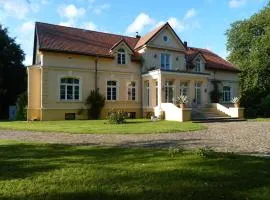 Exklusive Ferienwohnungen im Gutshaus Viezen