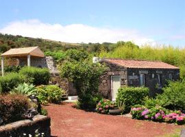 Casas de Lava，位于Ribeirinha的酒店