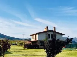 Apartamentos Rurales La Fatela