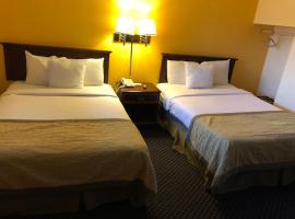 Budget Host inn，位于Caryville的酒店