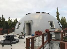 Delta Dome Home Basement Apartment，位于Delta Junction的带停车场的酒店