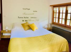 Gold Cave casa vacanze relax nel bosco appartamenti，位于Pessinetto的酒店