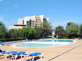 Lisbon Relax Pool Apartment - Free Parking Garage，位于里斯本坎普立德车站附近的酒店