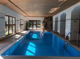 Berghotel Friedrichshöhe - Sauna, Pool & Natur，位于库罗阿尔滕堡的酒店
