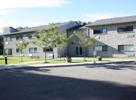 Residence & Conference Centre - Brockville，位于布罗克维尔的公寓式酒店