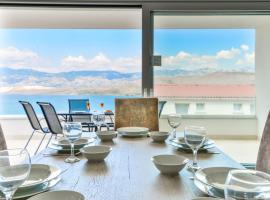 Crowonder Pag View Apartments with Amazing Scenery，位于帕格的酒店