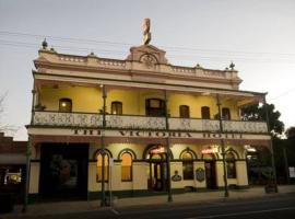 The Victoria Hotel Rutherglen，位于拉瑟格伦的酒店
