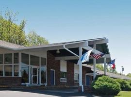 Rodeway Inn Brevard，位于布里瓦德的酒店