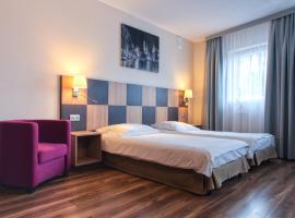 H6 MAJOR ApartHotel Travel & Business, FREE PARKING，位于克拉科夫的酒店