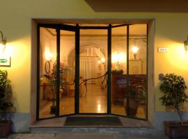 梦德诺酒店，位于比萨的酒店