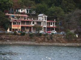 Jheel Facing rooms in Bhimtal，位于比姆塔尔的酒店