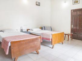 2 rooms in a Homestay in Kutta, Kodagu, by GuestHouser 21308，位于Srimangala的酒店