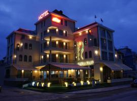 Hotel Dukov，位于奥布佐尔的酒店