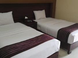 Hotel Wisata Beach，位于万慈的酒店