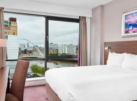 Leonardo Hotel Newcastle Quayside - Formerly Jurys Inn，位于泰恩河畔纽卡斯尔的酒店