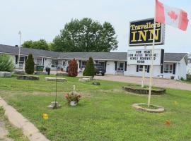 Travellers Inn，位于彭布罗克Whitewater rafting on Ottawa River附近的酒店