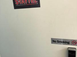 Staytel，位于埃斯比约的酒店