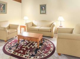 Inn of the Falls Days，位于Sheboygan Falls的酒店