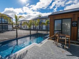 ASURE Rotorua International Motor Inn，位于罗托鲁瓦的带泳池的酒店