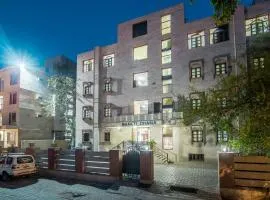 Hotel Bhakti Dhama