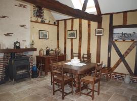 Gîtes les Terriers，位于Saint-Jean-Froidmentel的酒店