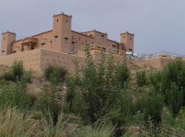 Kasbah Izoran，位于米德勒特的民宿