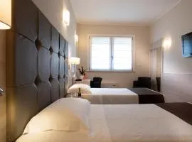 蒙泰雷亚莱酒店