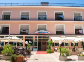 Club Vacanze In，位于切尔维亚的酒店