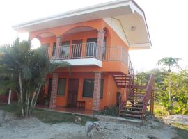 Cabinas Esmeralda，位于瓜纳卡斯特的酒店