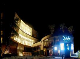 Jolly Suites&Spa Petkasem，位于Ban Nong Khaem的酒店