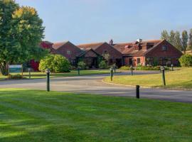 Magnolia Park Hotel, Golf & Country Club，位于Boarstall的酒店
