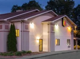 速8刘易斯堡酒店