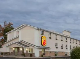 Super 8 by Wyndham Latham - Albany Airport