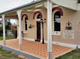 必须爱狗自助式小屋住宿加早餐旅馆 ，位于拉瑟格伦的住宿加早餐旅馆