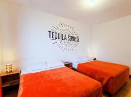 Tequila Sunrise Hostel，位于危地马拉的酒店