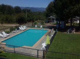 Cabańas Mi Familia Lican Ray Villarrica Chile，位于Trape的酒店