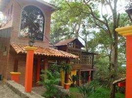 Hotel Brisas de Santa Lucia，位于特古西加尔巴的酒店