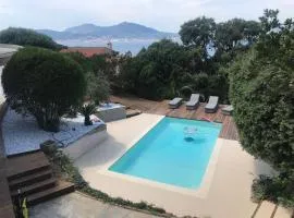 Villa Vue Mer, piscine chauffée, tennis