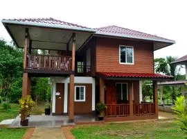 Bang Hon Homestay