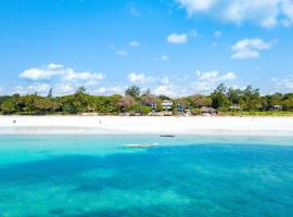 Tequila Sunrise Beach Villa-Diani Beach，位于迪亚尼海滩Colobus Conservation附近的酒店